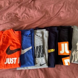 6 Nike Tees Boys Medium
